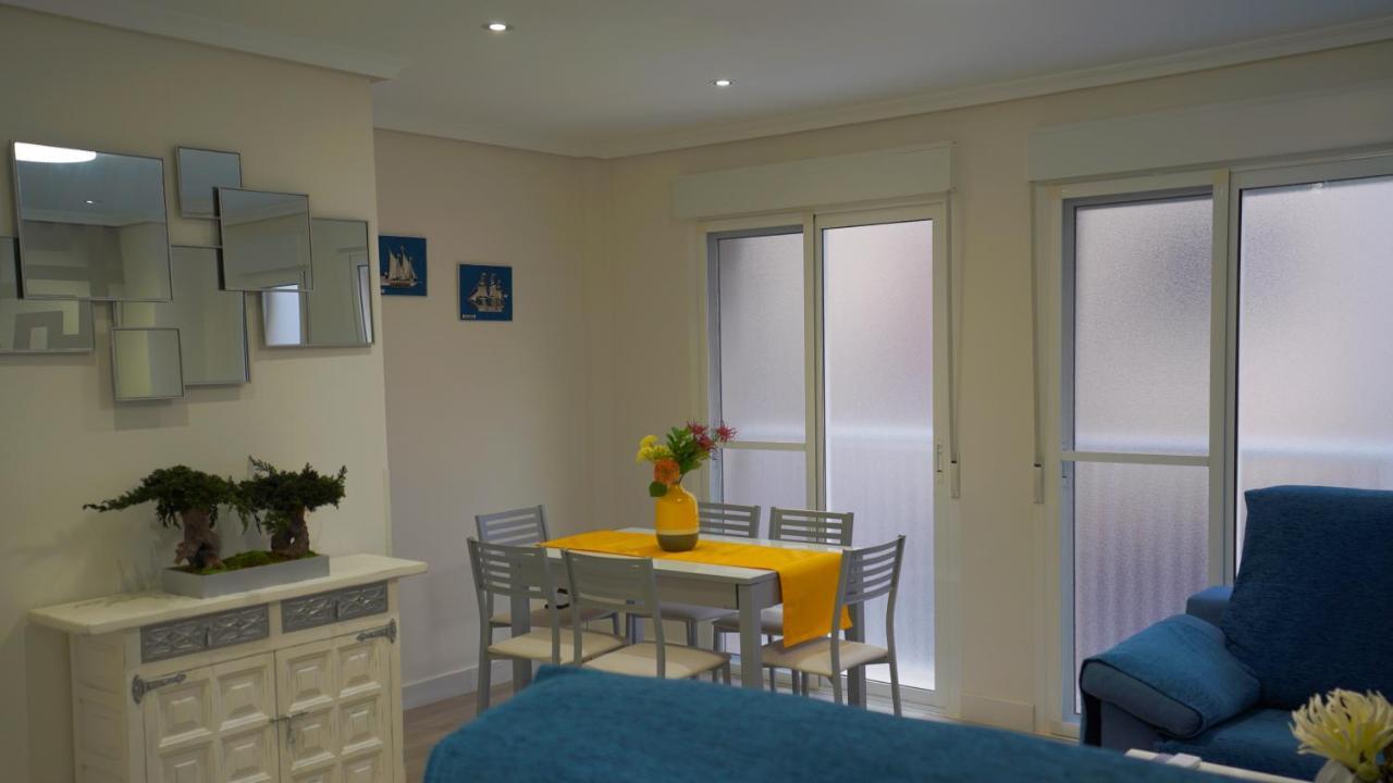 Stylish & Spacious Family Apartment Near Beach & Vibrant Historic Market อาลิกันเต ภายนอก รูปภาพ