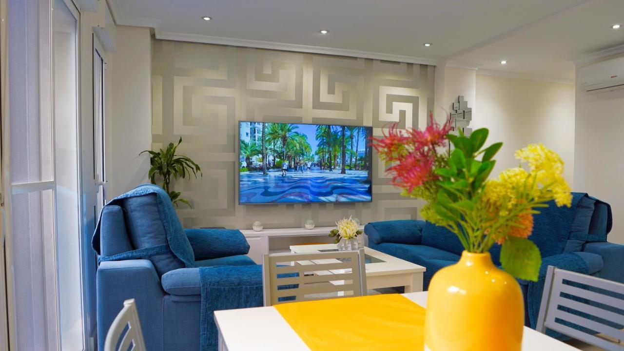 Stylish & Spacious Family Apartment Near Beach & Vibrant Historic Market อาลิกันเต ภายนอก รูปภาพ