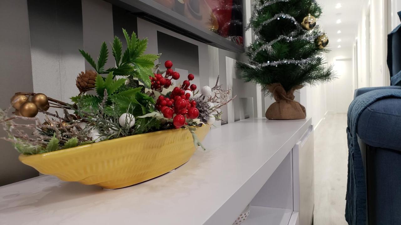Stylish & Spacious Family Apartment Near Beach & Vibrant Historic Market อาลิกันเต ภายนอก รูปภาพ